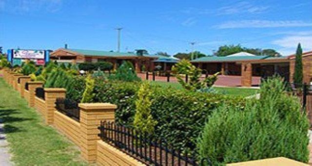 Stannum Lodge Motor Inn Станторп Екстериор снимка