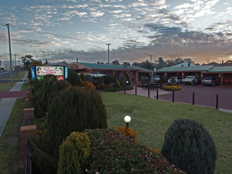 Stannum Lodge Motor Inn Станторп Екстериор снимка