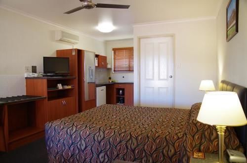 Stannum Lodge Motor Inn Станторп Екстериор снимка