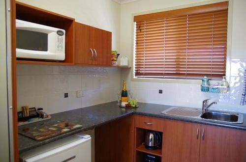 Stannum Lodge Motor Inn Станторп Екстериор снимка